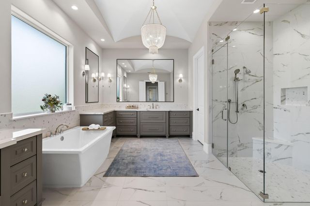 39 Johnathan Landing Court, The Woodlands, TX 77389