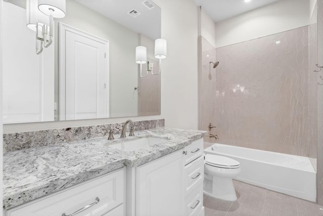 39 Johnathan Landing Court, The Woodlands, TX 77389