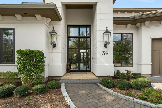 39 Johnathan Landing Court, The Woodlands, TX 77389