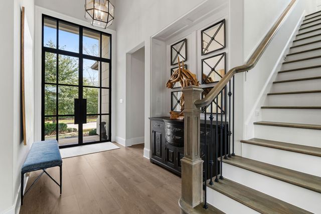 39 Johnathan Landing Court, The Woodlands, TX 77389