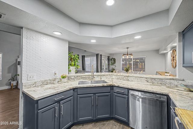 1836 N STAPLEY Drive 190, Mesa, AZ 85203