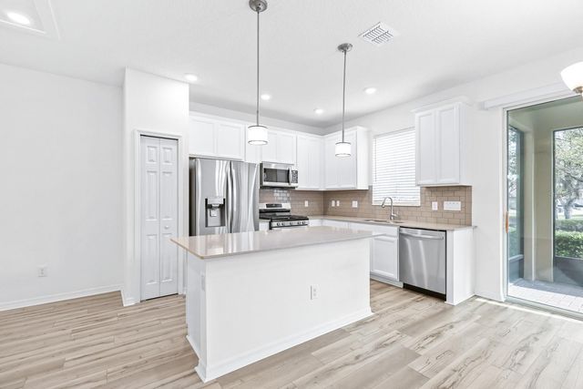 5740 SPOTTED HARRIER WAY, Lithia, FL 33547