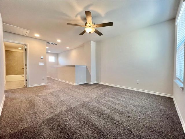 704 Long RUN, Liberty Hill, TX 78642