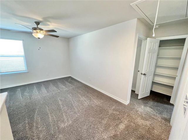 704 Long RUN, Liberty Hill, TX 78642