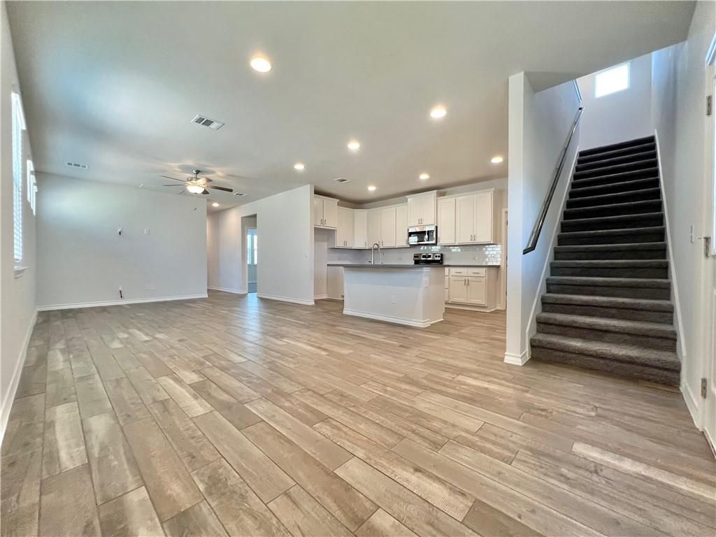 704 Long RUN, Liberty Hill, TX 78642