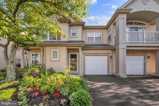 906 JULIAN DR W #315, Warwick, PA 18974