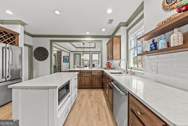 100 Greenwood Court, Eatonton, GA 31024