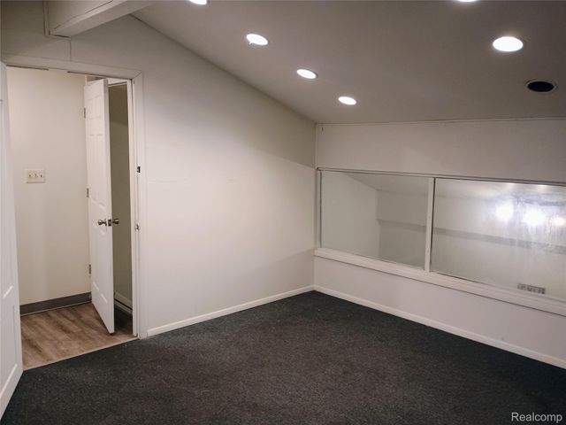 363 W Huron Street, Pontiac, MI 48341