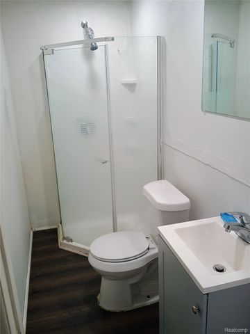 363 W Huron Street, Pontiac, MI 48341