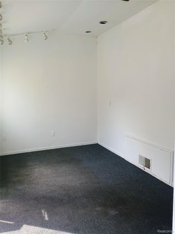 363 W Huron Street, Pontiac, MI 48341