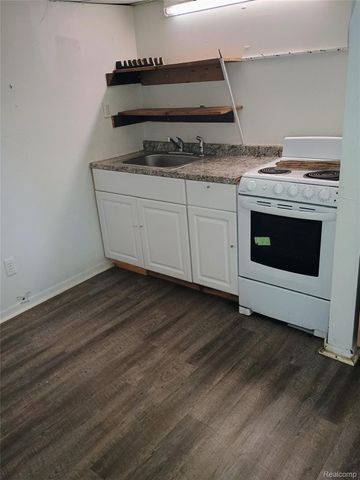 363 W Huron Street, Pontiac, MI 48341