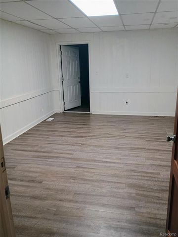 363 W Huron Street, Pontiac, MI 48341