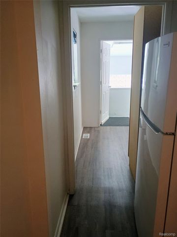 363 W Huron Street, Pontiac, MI 48341