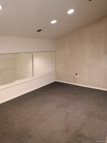 363 W Huron Street, Pontiac, MI 48341