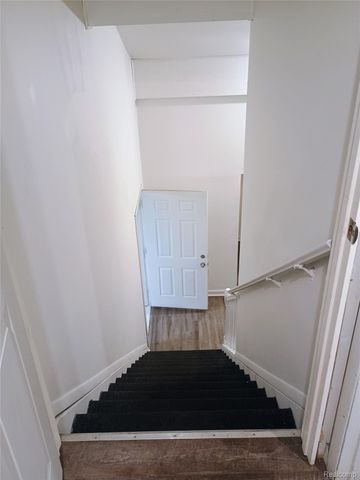 363 W Huron Street, Pontiac, MI 48341