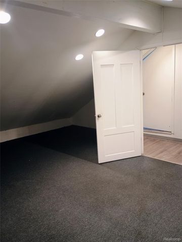 363 W Huron Street, Pontiac, MI 48341