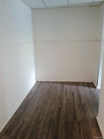 363 W Huron Street, Pontiac, MI 48341