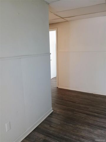 363 W Huron Street, Pontiac, MI 48341