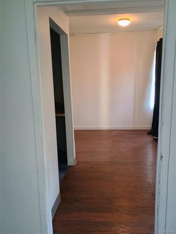 363 W Huron Street, Pontiac, MI 48341