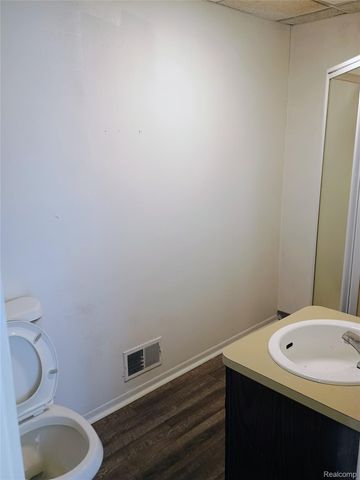 363 W Huron Street, Pontiac, MI 48341