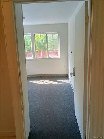 363 W Huron Street, Pontiac, MI 48341