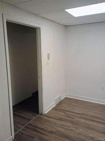 363 W Huron Street, Pontiac, MI 48341