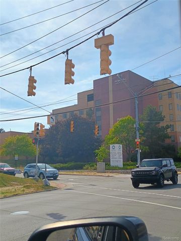 363 W Huron Street, Pontiac, MI 48341