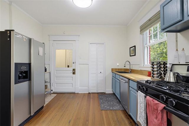 662 Pearce Street SW, Atlanta, GA 30310