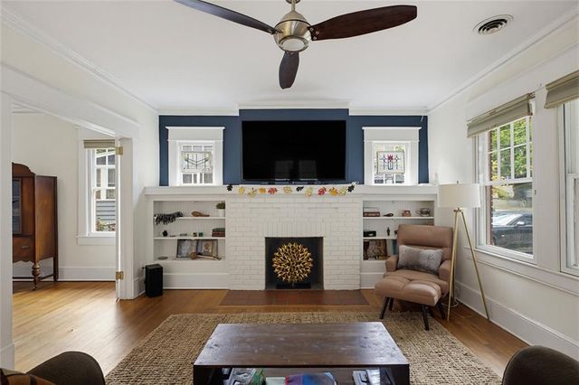 662 Pearce Street SW, Atlanta, GA 30310
