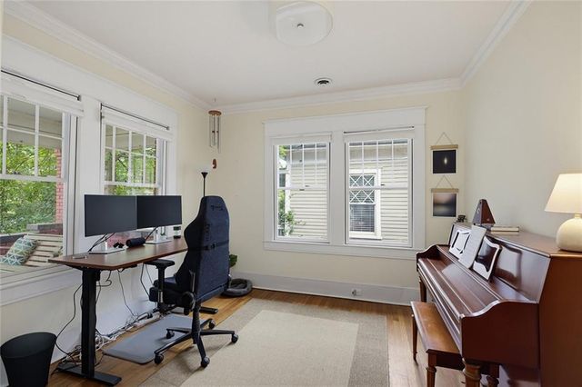 662 Pearce Street SW, Atlanta, GA 30310