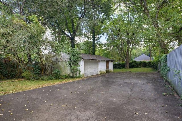 662 Pearce Street SW, Atlanta, GA 30310