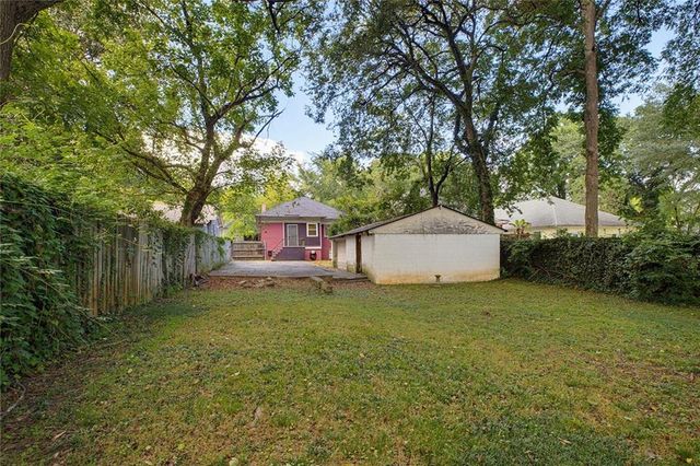 662 Pearce Street SW, Atlanta, GA 30310