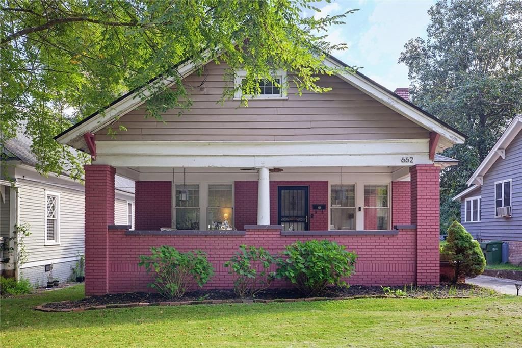 662 Pearce Street SW, Atlanta, GA 30310