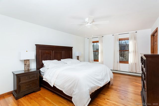 8 Phoebee Lane, Brookfield, CT 06804