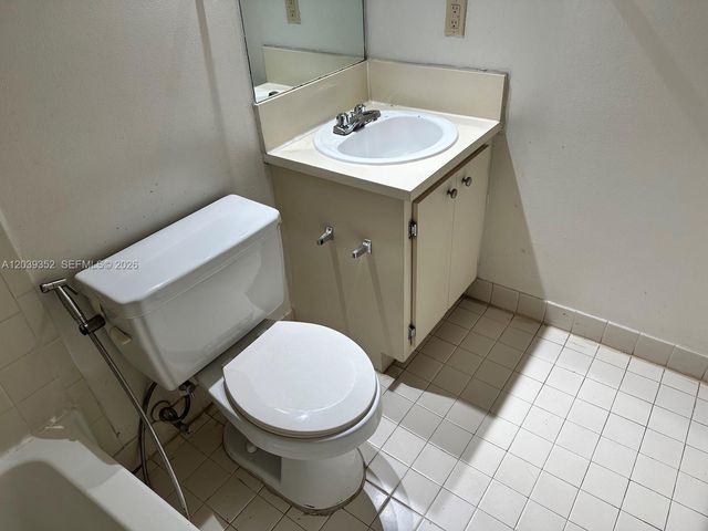 7200 NW 179th Street 311, Hialeah, FL 33015
