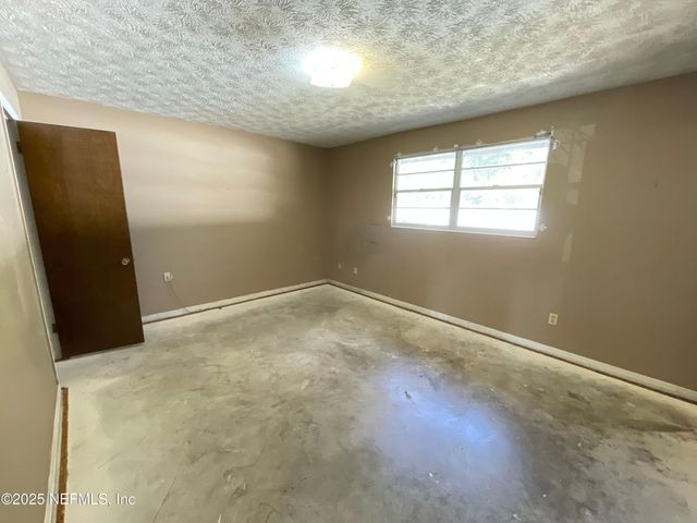 4801 BLACK PINE Court, Jacksonville, FL 32210