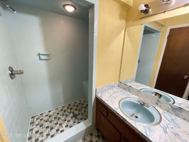 4801 BLACK PINE Court, Jacksonville, FL 32210