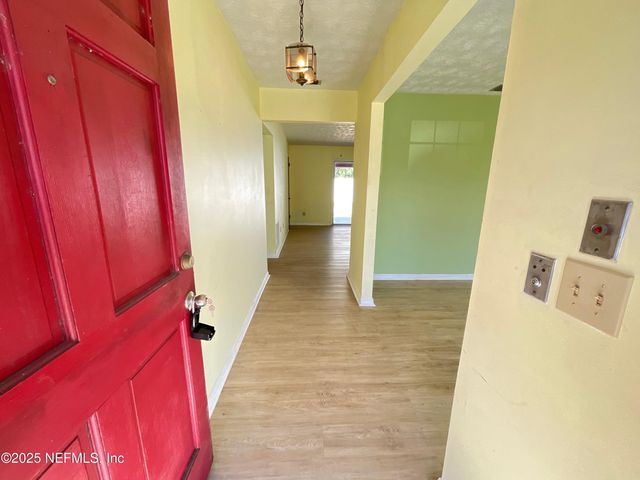 4801 BLACK PINE Court, Jacksonville, FL 32210