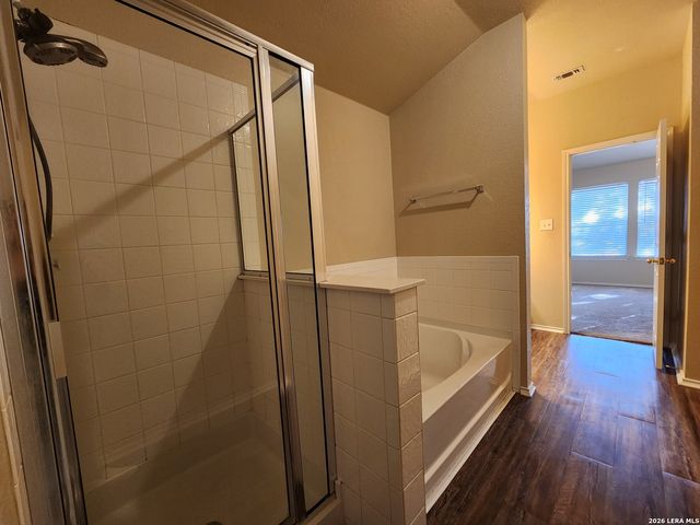 5402 TOMAS CIR, San Antonio, TX 78240