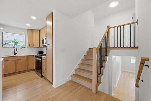 9536 Tripp Avenue, Skokie, IL 60076