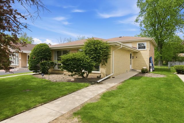 9536 Tripp Avenue, Skokie, IL 60076