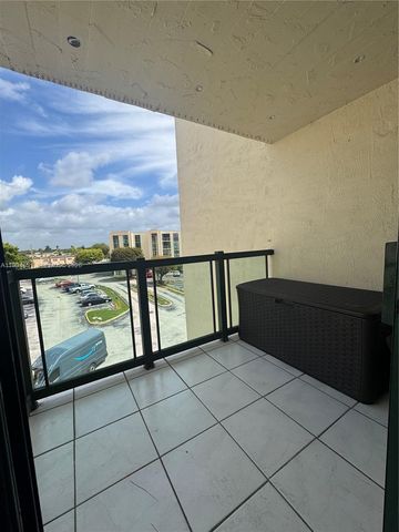 2055 SW 122nd Avenue 403, Miami, FL 33175