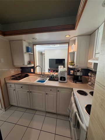 2055 SW 122nd Avenue 403, Miami, FL 33175