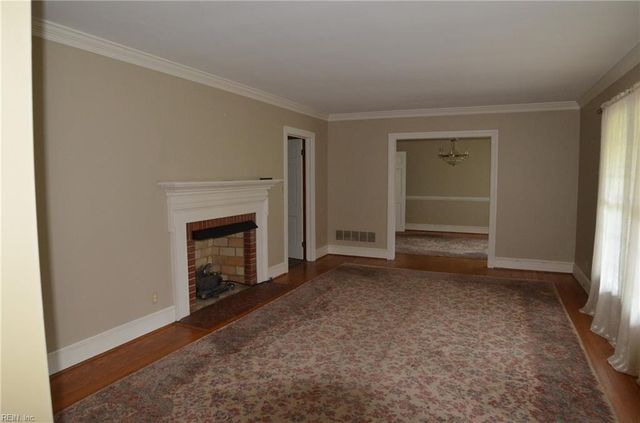 100 Sunset DR, Franklin, VA 23851