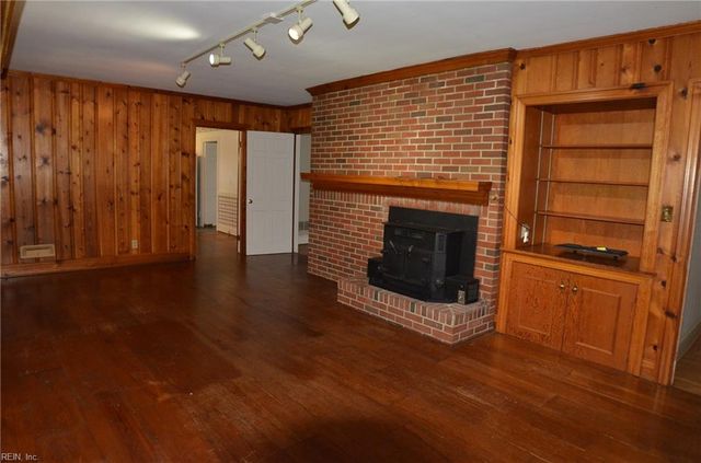 100 Sunset DR, Franklin, VA 23851