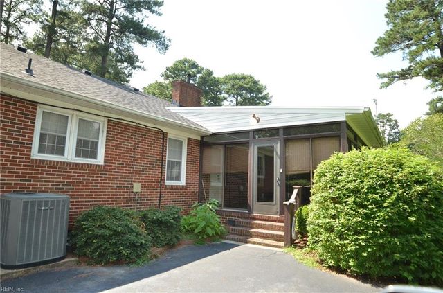 100 Sunset DR, Franklin, VA 23851