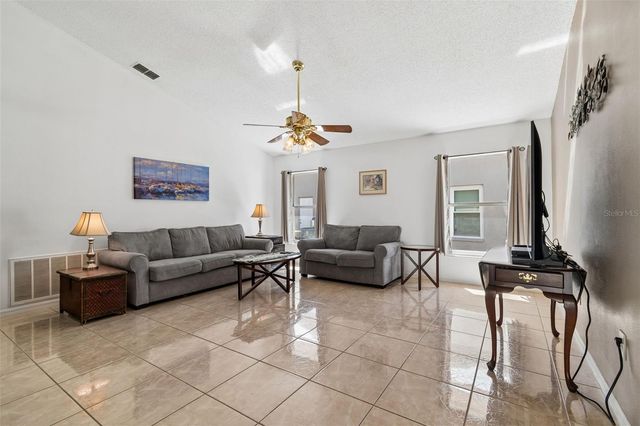 907 BRITTANY PARK BOULEVARD, Tarpon Springs, FL 34689