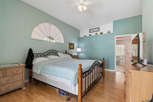 907 BRITTANY PARK BOULEVARD, Tarpon Springs, FL 34689