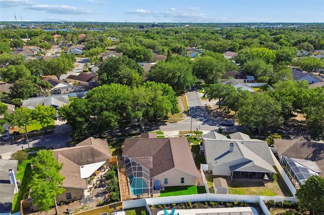 907 BRITTANY PARK BOULEVARD, Tarpon Springs, FL 34689