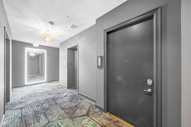 1211 Caroline Street 1302, Houston, TX 77002